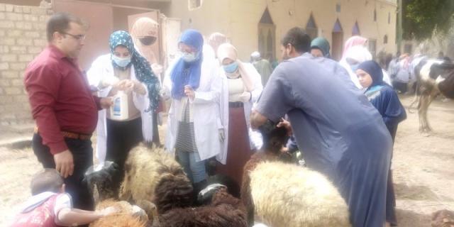 اثناء اللقاء