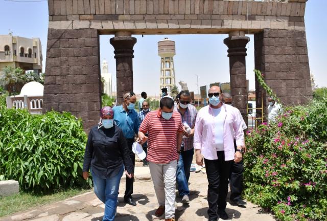جولة محافظ أسوان 