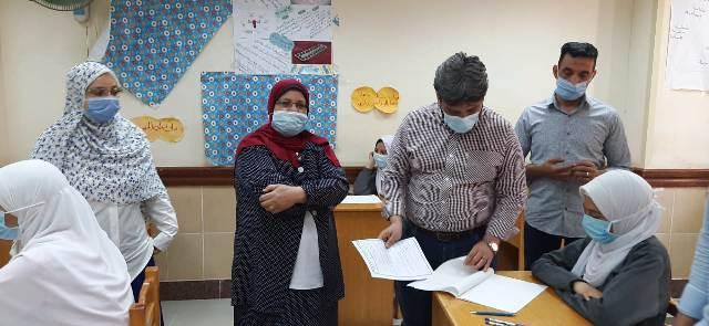 جانب من جولة الدكتور محمد يحيى مدير فرع هيئة التأمين الصحي باللجان