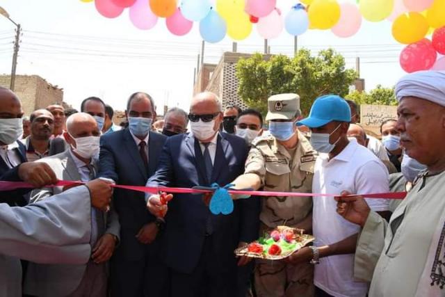 محافظ قنا يفتتح المشروع