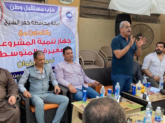 الدكتور علي أبوشوشة خلال الندوة