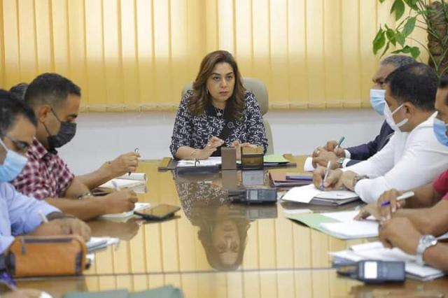 منال عوض محافظ دمياط