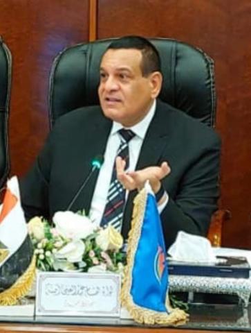 محافظ البحيرة
