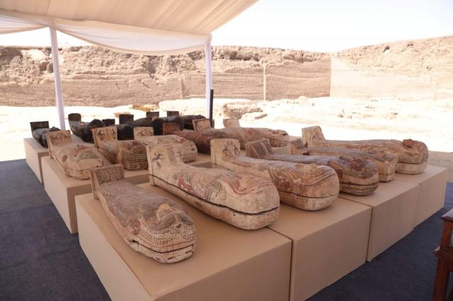 آثار