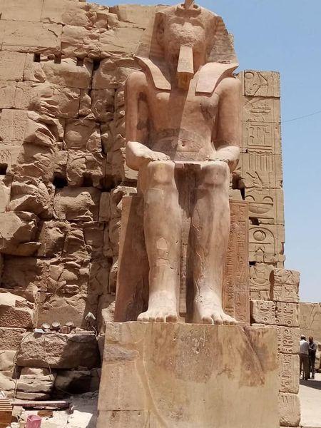 الاثار