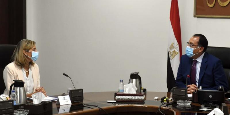 وزيرة الثقافة