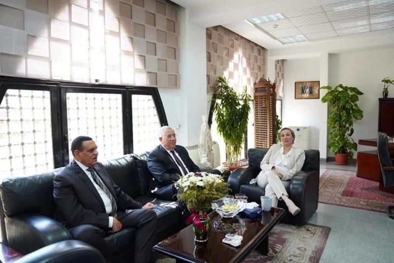 وزراء البيئة والتنمية المحلية 