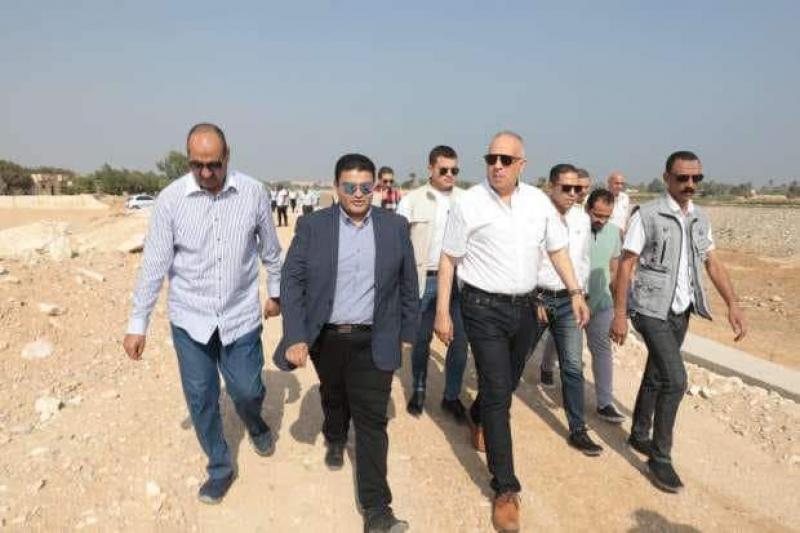وزير الموارد المائية