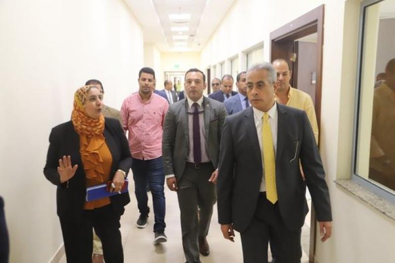 وزير القوى العاملة