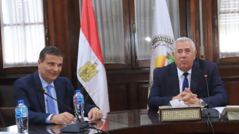 وزير الزراعة ورئيس البنك الزراعي