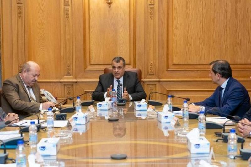  وزير الدولة للإنتاج الحربى