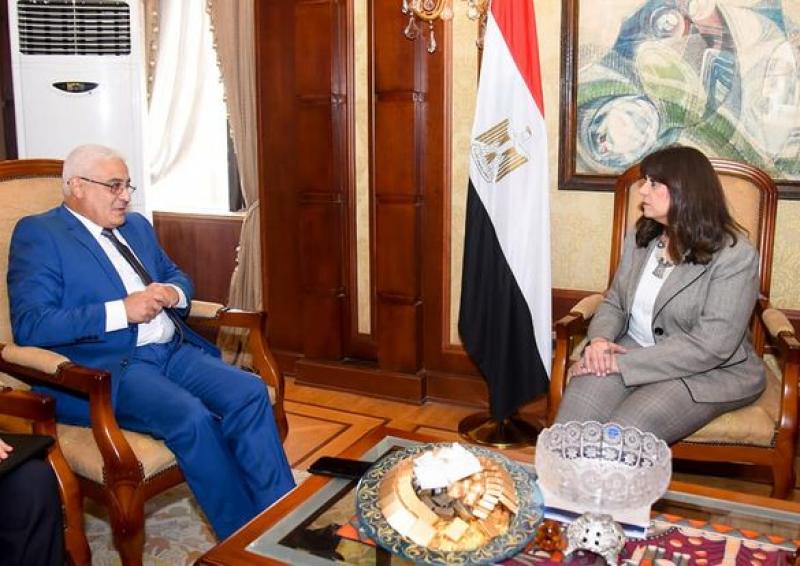 وزيرة الدولة للهجرة