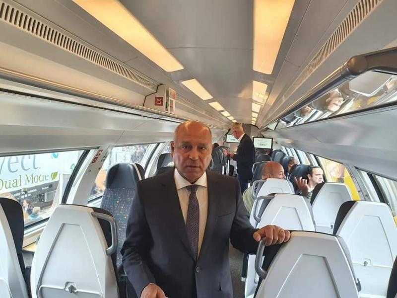 وزير النقل يتفقد قطارات سيمنز  العالمية بمعرض السكك الحديدية اينو ترانس