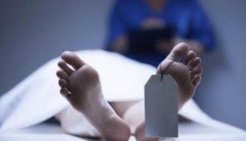 تركه على السرير لمدة 5 أيام.. قصة مقتل طفل على يد والده وتقطيع جثته