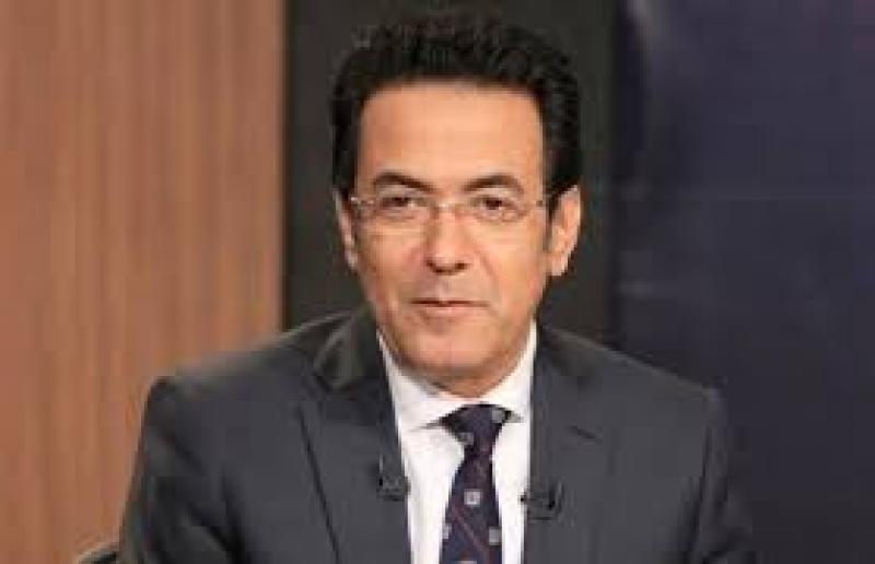 الإعلامي خيري رمضان