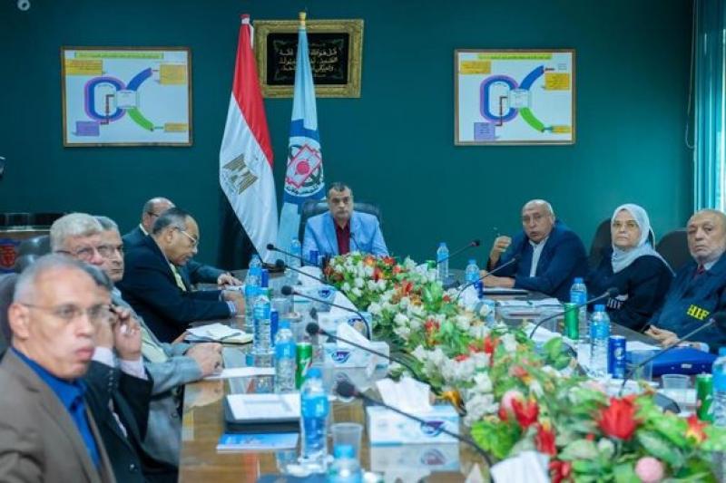 وزير الدولة للإنتاج الحربي