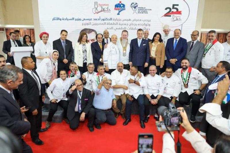 وزير السياحة
