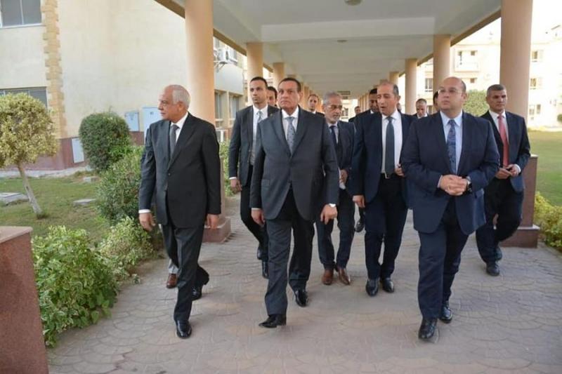 وزير التنمية المحلية