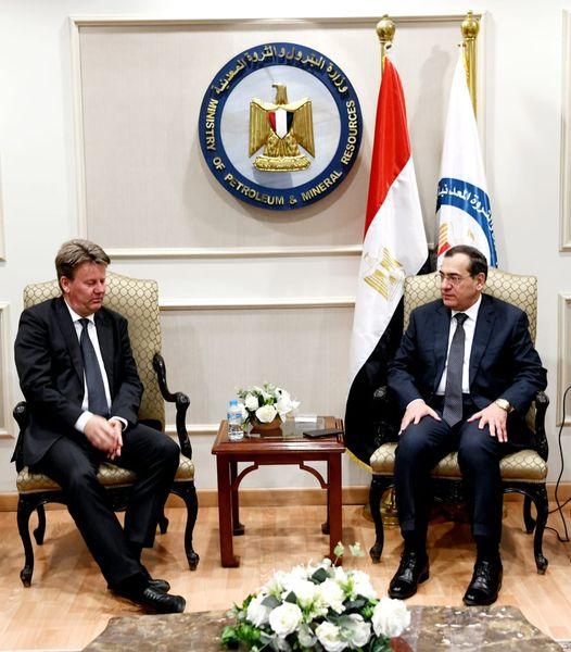 وزير البترول