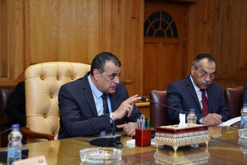 وزيرا ” الإنتاج الحربى” و ”البيئة”