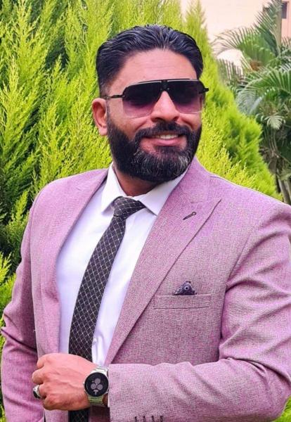 الخببر السياحي محمد الباز
