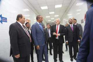 رئيس وزراء الصومال يتفقد معهد صحة الحيوان ويؤكد على أهمية الاستفادة من الخبرة المصرية